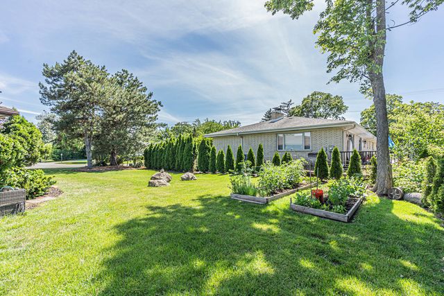 1866 Berry Lane, Des Plaines, IL 60018