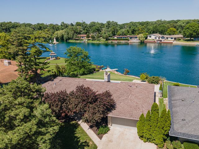1866 Berry Lane, Des Plaines, IL 60018