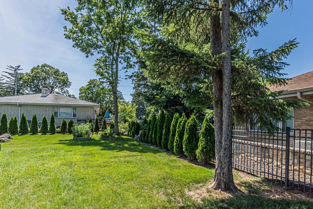 1866 Berry Lane, Des Plaines, IL 60018
