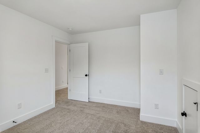 1208 Valley Ridge Dr, Gallatin, TN 37066
