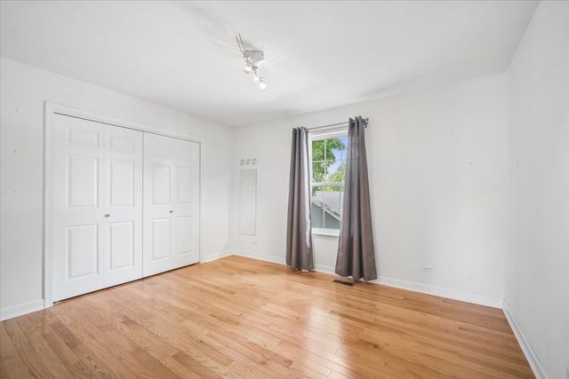 206 S Western Avenue, Bartlett, IL 60103