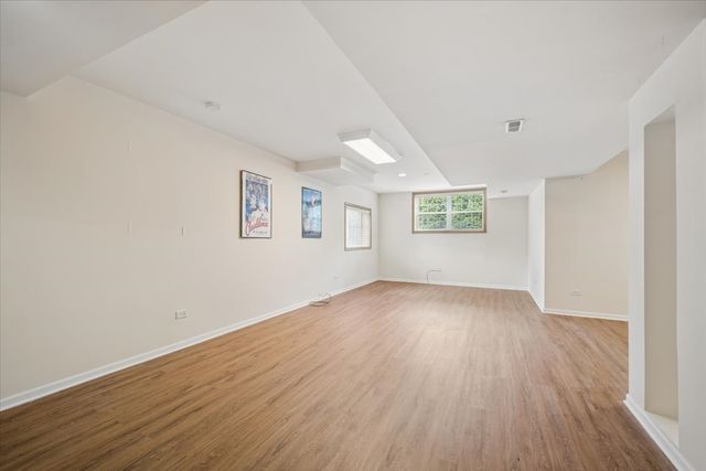 206 S Western Avenue, Bartlett, IL 60103