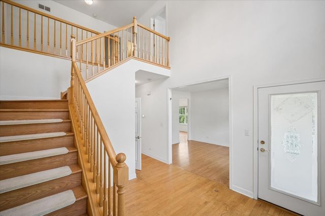 206 S Western Avenue, Bartlett, IL 60103