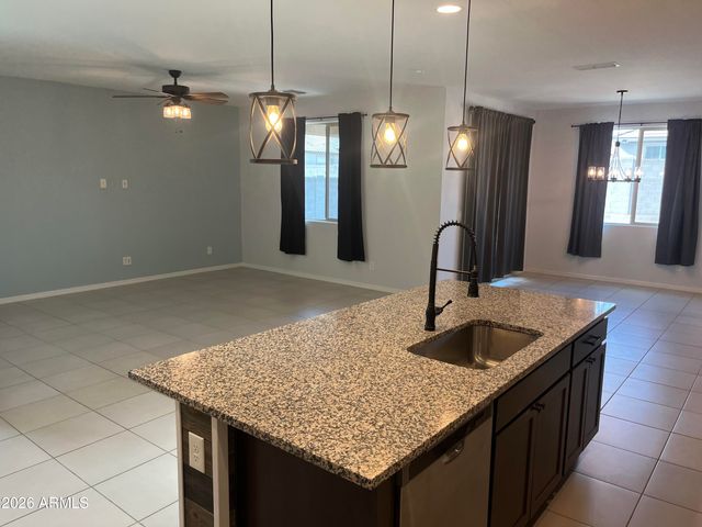 19954 W MOONLIGHT Path, Buckeye, AZ 85326