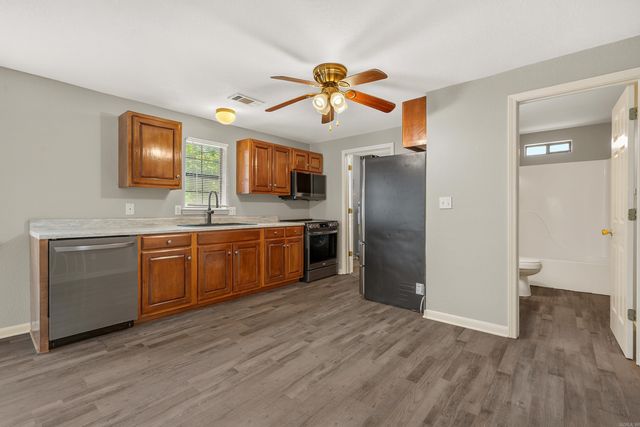 712 Cones Road, Hot Springs, AR 71901