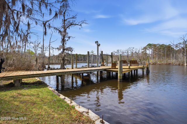 146 Billetts Bridge Road, Camden, NC 27921