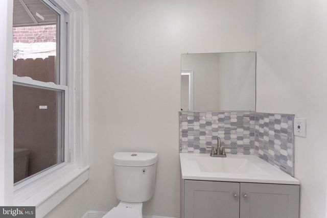 5426 WEBSTER ST, Philadelphia, PA 19143
