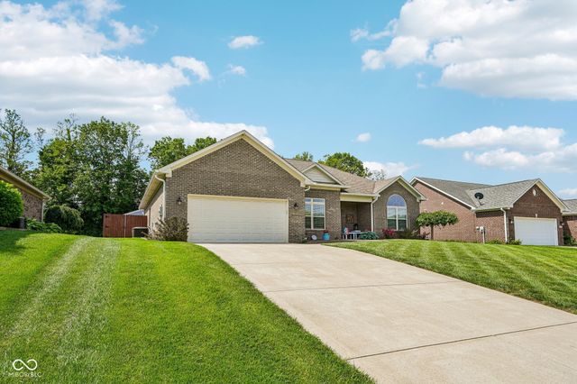 4911 E Daisy Lane, Mooresville, IN 46158