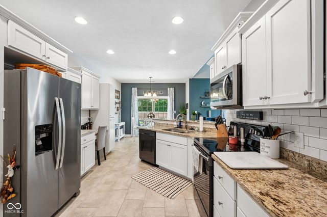 4911 E Daisy Lane, Mooresville, IN 46158