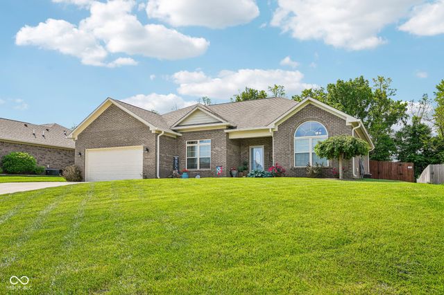 4911 E Daisy Lane, Mooresville, IN 46158