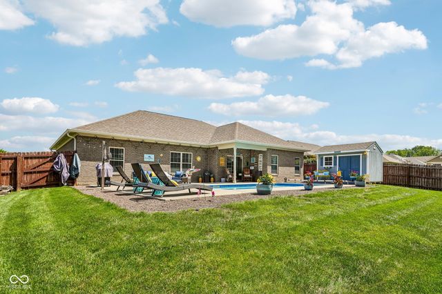 4911 E Daisy Lane, Mooresville, IN 46158