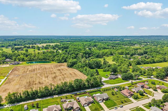 4911 E Daisy Lane, Mooresville, IN 46158