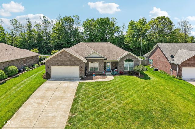 4911 E Daisy Lane, Mooresville, IN 46158