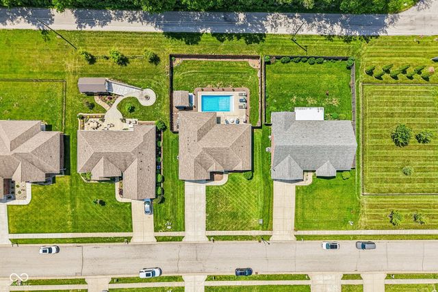 4911 E Daisy Lane, Mooresville, IN 46158
