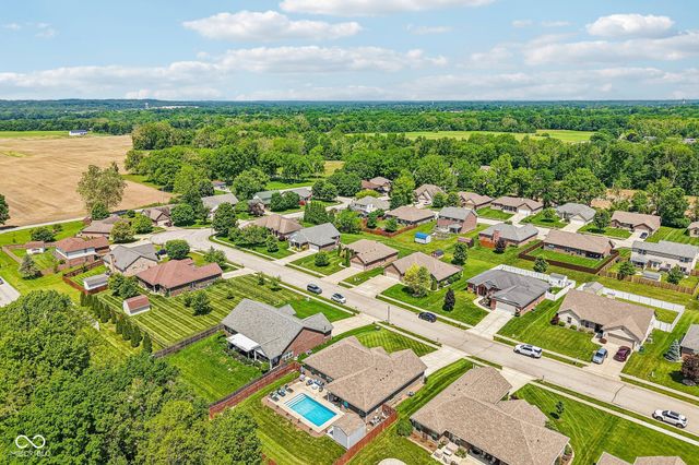 4911 E Daisy Lane, Mooresville, IN 46158