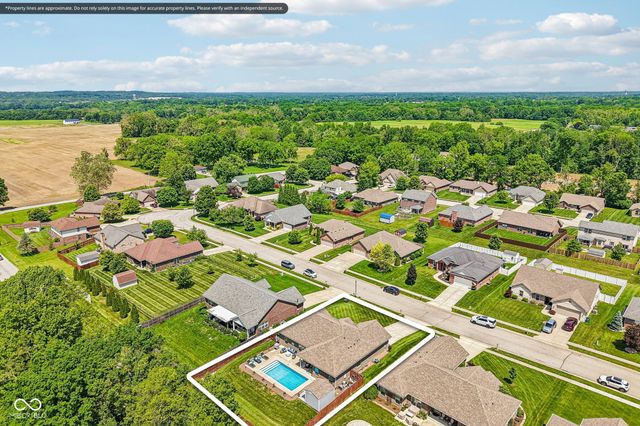 4911 E Daisy Lane, Mooresville, IN 46158