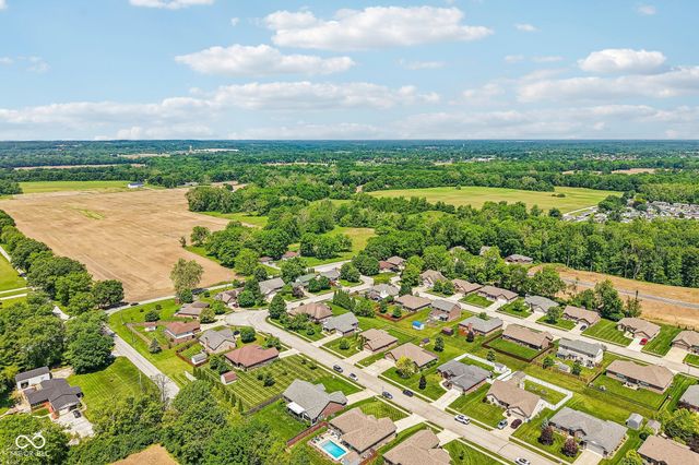 4911 E Daisy Lane, Mooresville, IN 46158