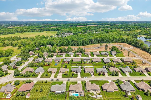 4911 E Daisy Lane, Mooresville, IN 46158