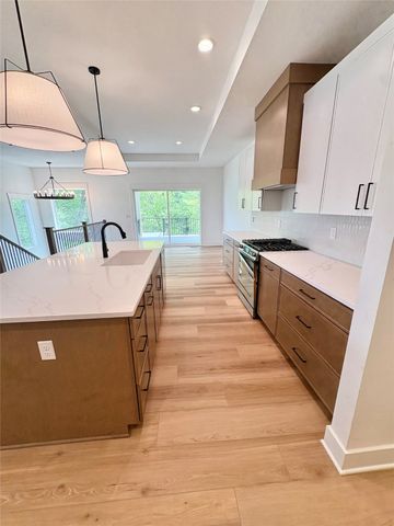 1355 NW Yorktown Drive, Waukee, IA 50263