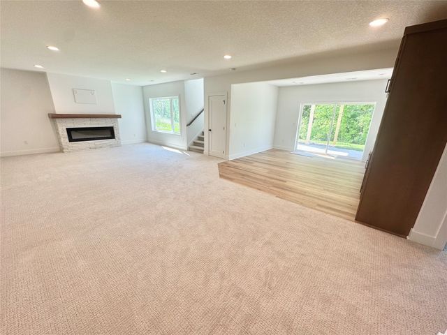 1355 NW Yorktown Drive, Waukee, IA 50263