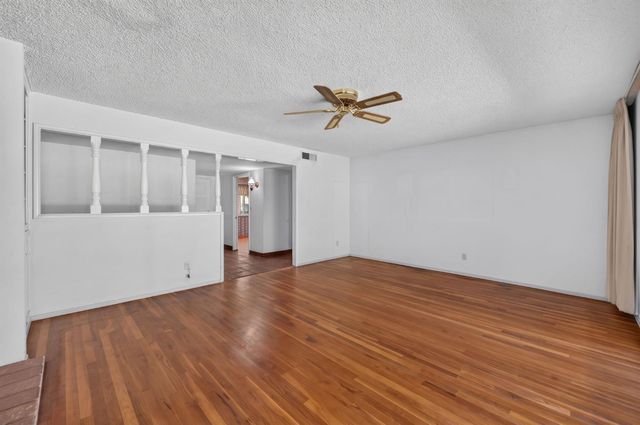 1630 W Robinwood Lane, Fresno, CA 93711