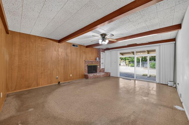 1630 W Robinwood Lane, Fresno, CA 93711