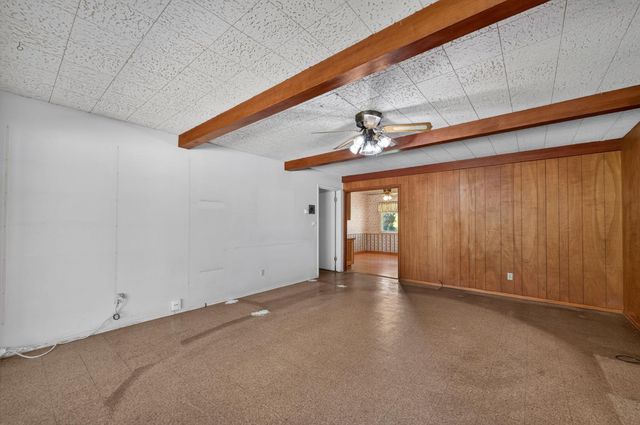1630 W Robinwood Lane, Fresno, CA 93711