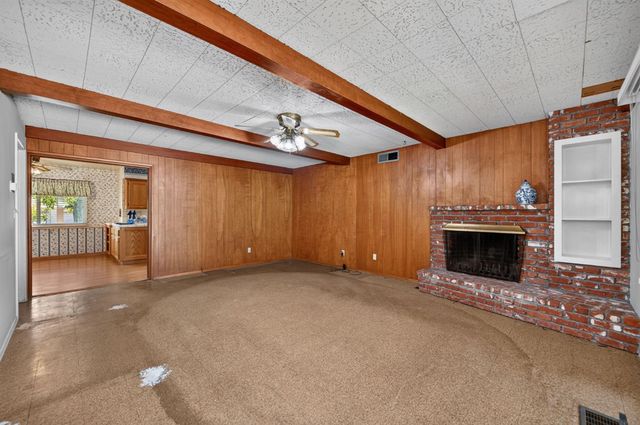 1630 W Robinwood Lane, Fresno, CA 93711