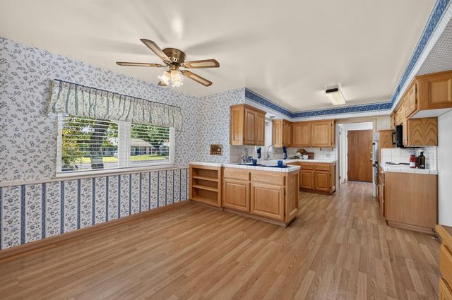 1630 W Robinwood Lane, Fresno, CA 93711