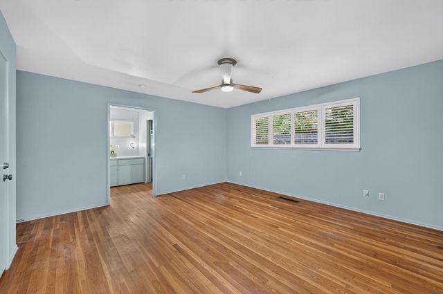 1630 W Robinwood Lane, Fresno, CA 93711