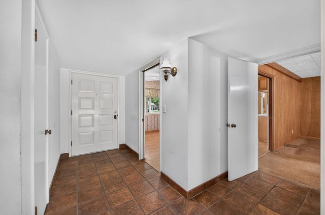 1630 W Robinwood Lane, Fresno, CA 93711