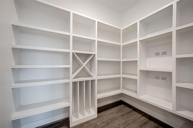 6804 Westview Drive 1402, Houston, TX 77055
