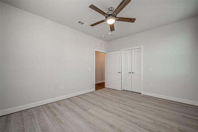 6804 Westview Drive 1402, Houston, TX 77055