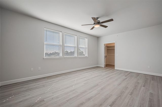 6804 Westview Drive 1402, Houston, TX 77055