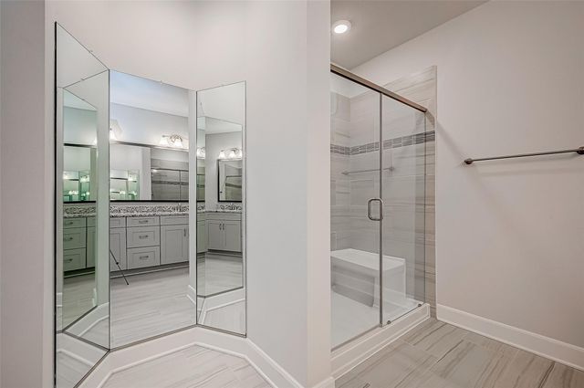 6804 Westview Drive 1402, Houston, TX 77055