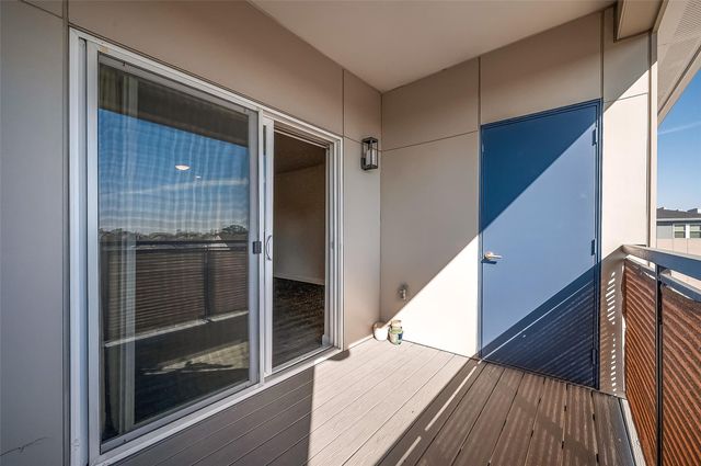 6804 Westview Drive 1402, Houston, TX 77055
