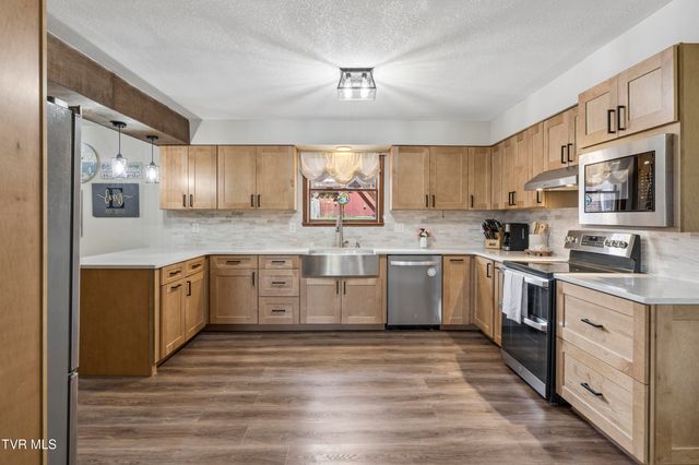 370 Splatter Creek Road, Limestone, TN 37681