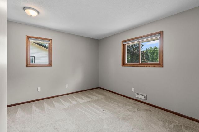 8372 50th Avenue N, New Hope, MN 55428