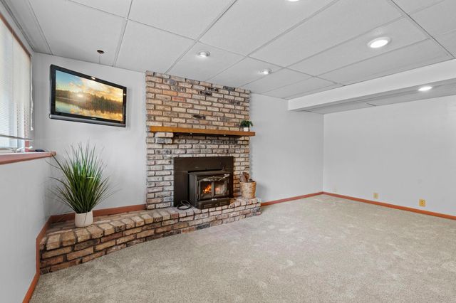 8372 50th Avenue N, New Hope, MN 55428