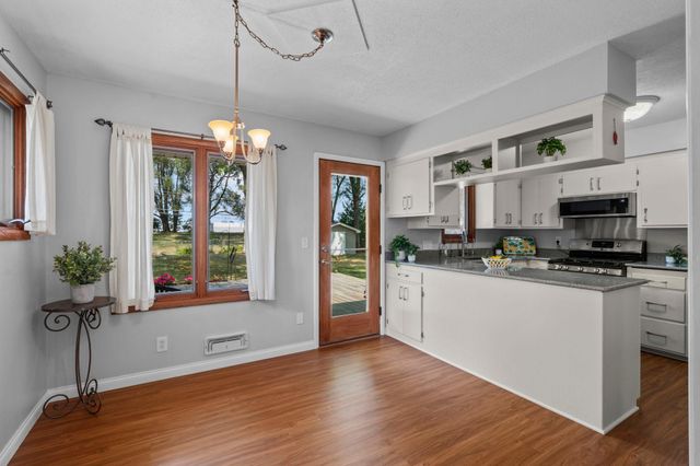 8372 50th Avenue N, New Hope, MN 55428