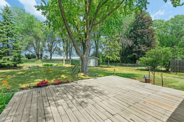 8372 50th Avenue N, New Hope, MN 55428