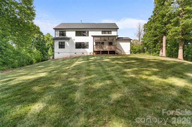144 Walking Horse Trail, Davidson, NC 28036