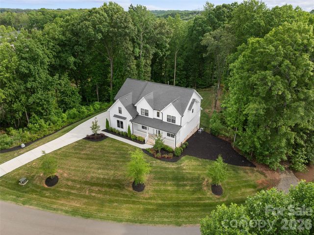 144 Walking Horse Trail, Davidson, NC 28036