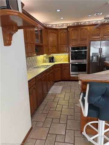 3809 Kings Court, Oklahoma City, OK 73121