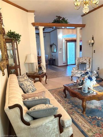 3809 Kings Court, Oklahoma City, OK 73121