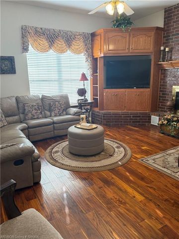 3809 Kings Court, Oklahoma City, OK 73121