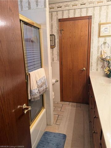 3809 Kings Court, Oklahoma City, OK 73121