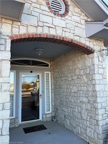 3809 Kings Court, Oklahoma City, OK 73121