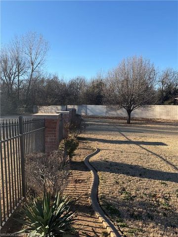 3809 Kings Court, Oklahoma City, OK 73121