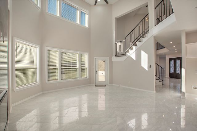 702 Linkcrest Drive, Duncanville, TX 75137
